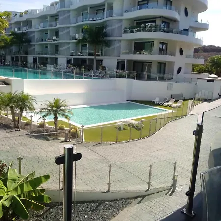 2 Bedrooms With Shared Pool And Wifi At Mar 팔름-마르